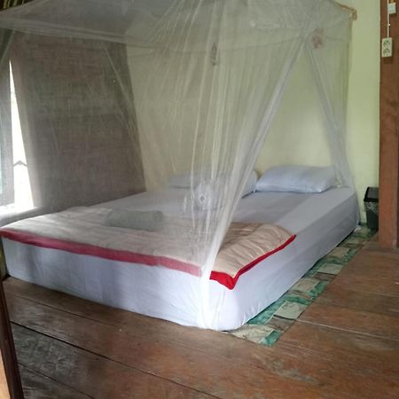 Landak River Guest House Only Trekking With Us Bukit Lawang Eksteriør billede