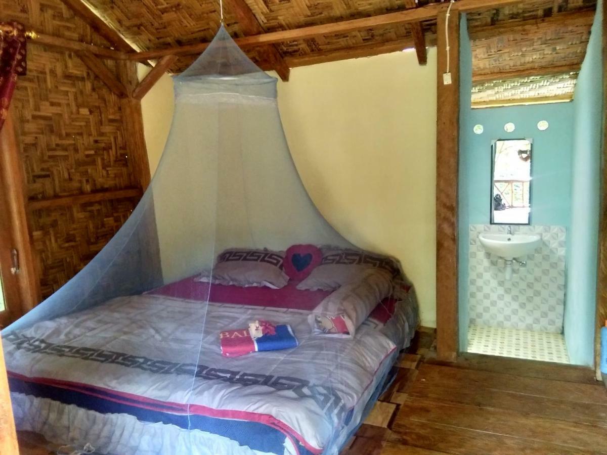 Landak River Guest House Only Trekking With Us Bukit Lawang Eksteriør billede